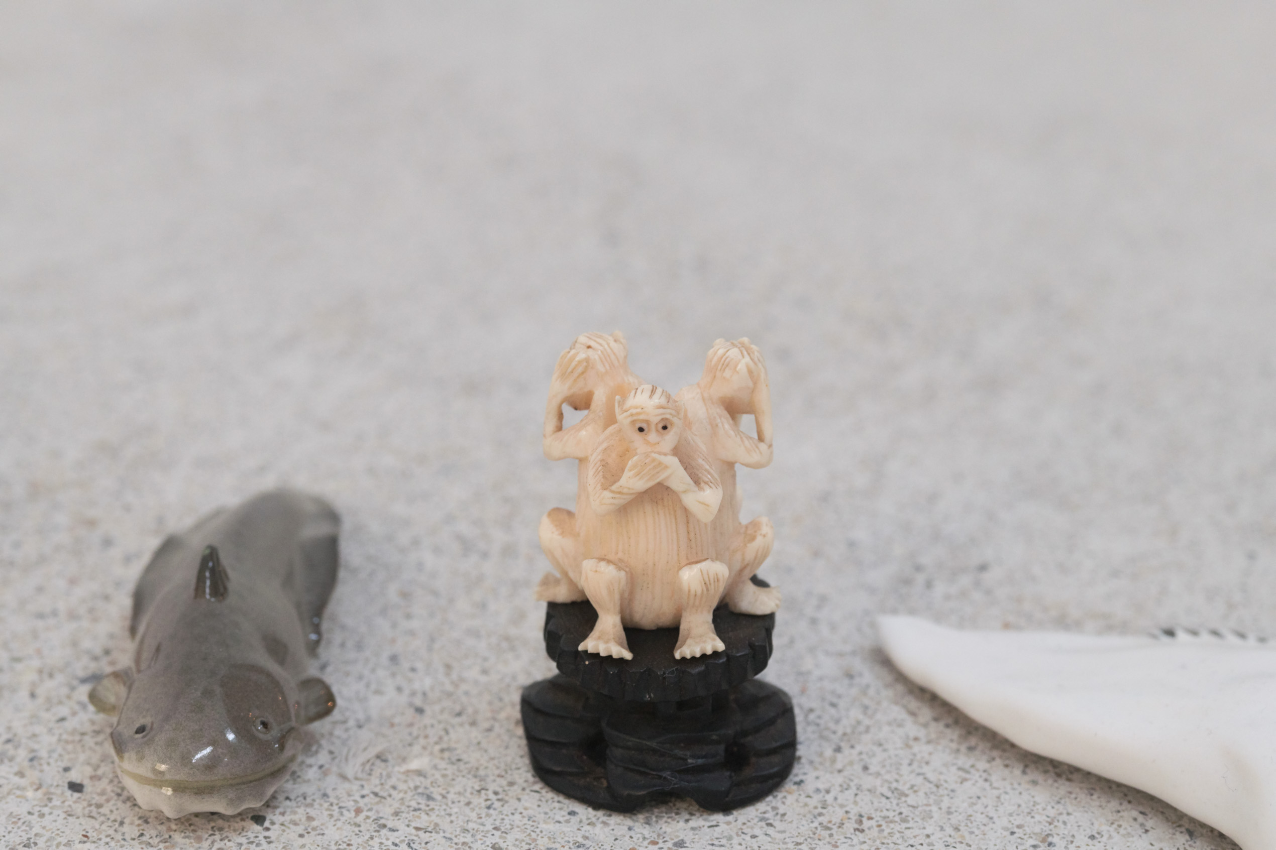 Emily Jones, The Lookers, Porcelain, glass, wicker, plastic, rubber, cotton & wooden animal figures, lollipop (detail) Emily Jones, The Lookers, Porcelain, glass, wicker, plastic, rubber, cotton & wooden animal figures, lollipop (detail)
