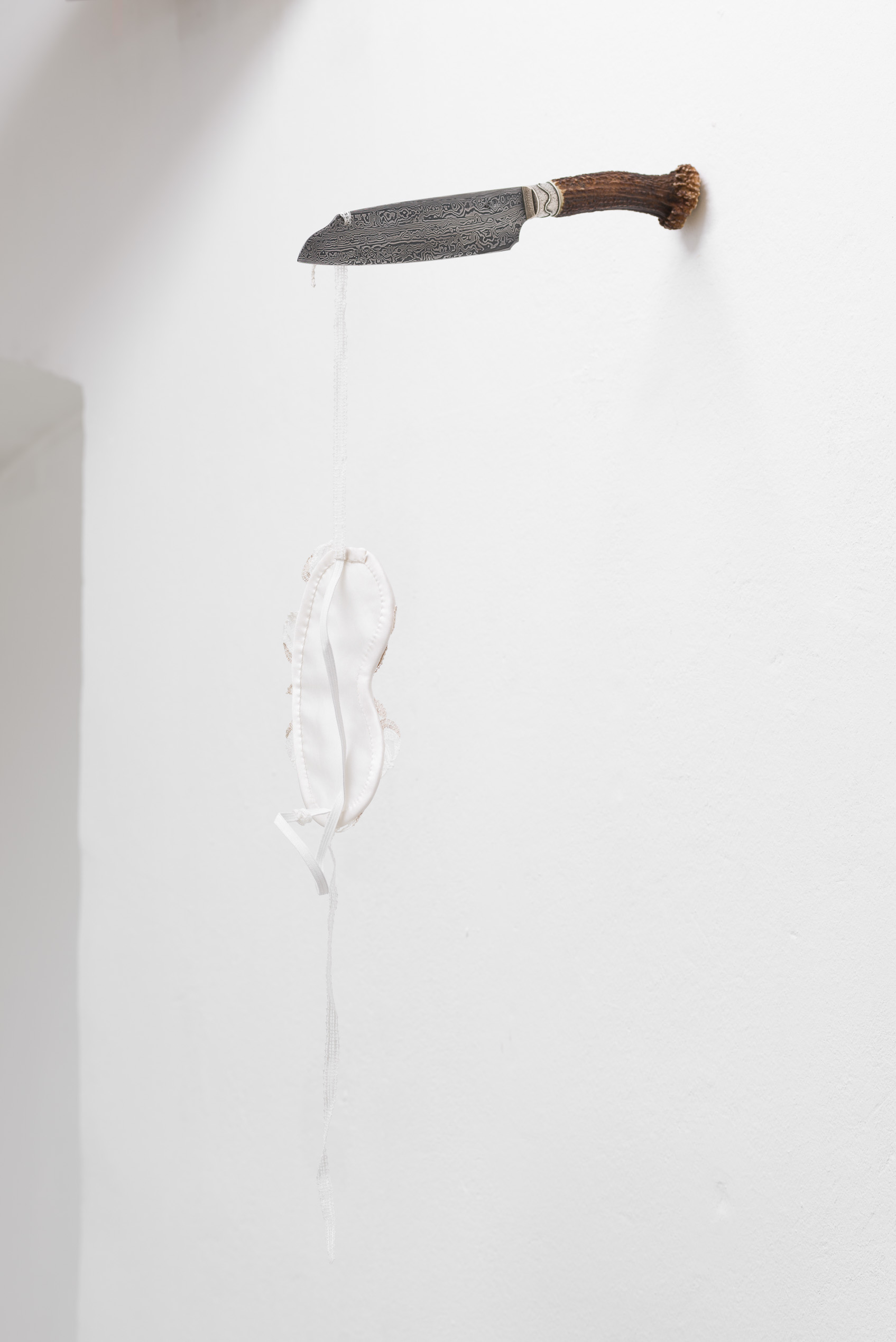 Oscar Enberg, domestic hygiene or the contented cuckold, 2018, Damascus steel, deer antler, sterling silver fixtures, stain and handmade lace Oscar Enberg, domestic hygiene or the contented cuckold, 2018, Damascus steel, deer antler, sterling silver fixtures, stain and handmade lace